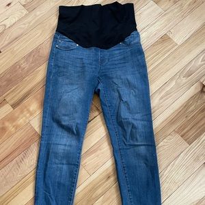 Maternity Jeans, full panel.